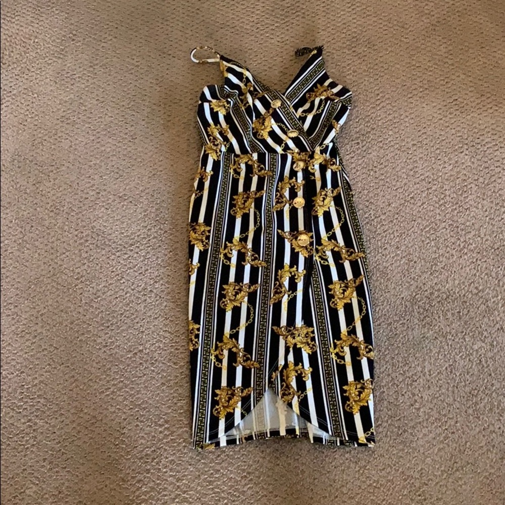 Women’s dress